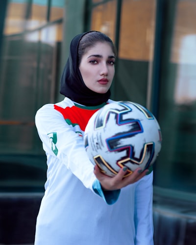توتنهام هوتسبير – بودو غليمتمواجهة مثيرة بين العملاقين