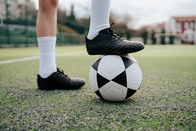 ترتيبات الدوري الإنجليزي الدرجة الثانيةتطور المنافسة وأبرز المتنافسين
