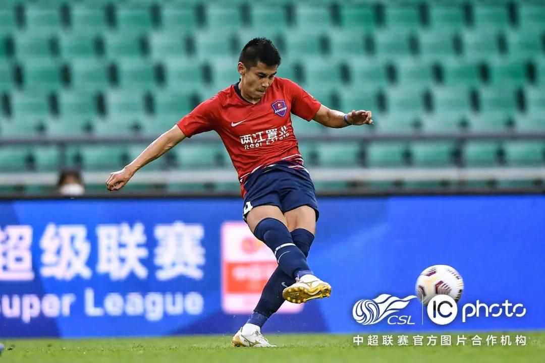 جدول ترتيب دوري روشن السعودي للمحترفينمنافسة ساخنة وتنافس شديد على الصدارة