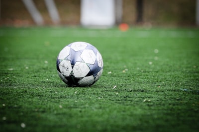 نتائج مباريات الدوري الإنجليزي اليوم الأحد